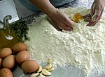 preparing pasta… [ 105 KB ]